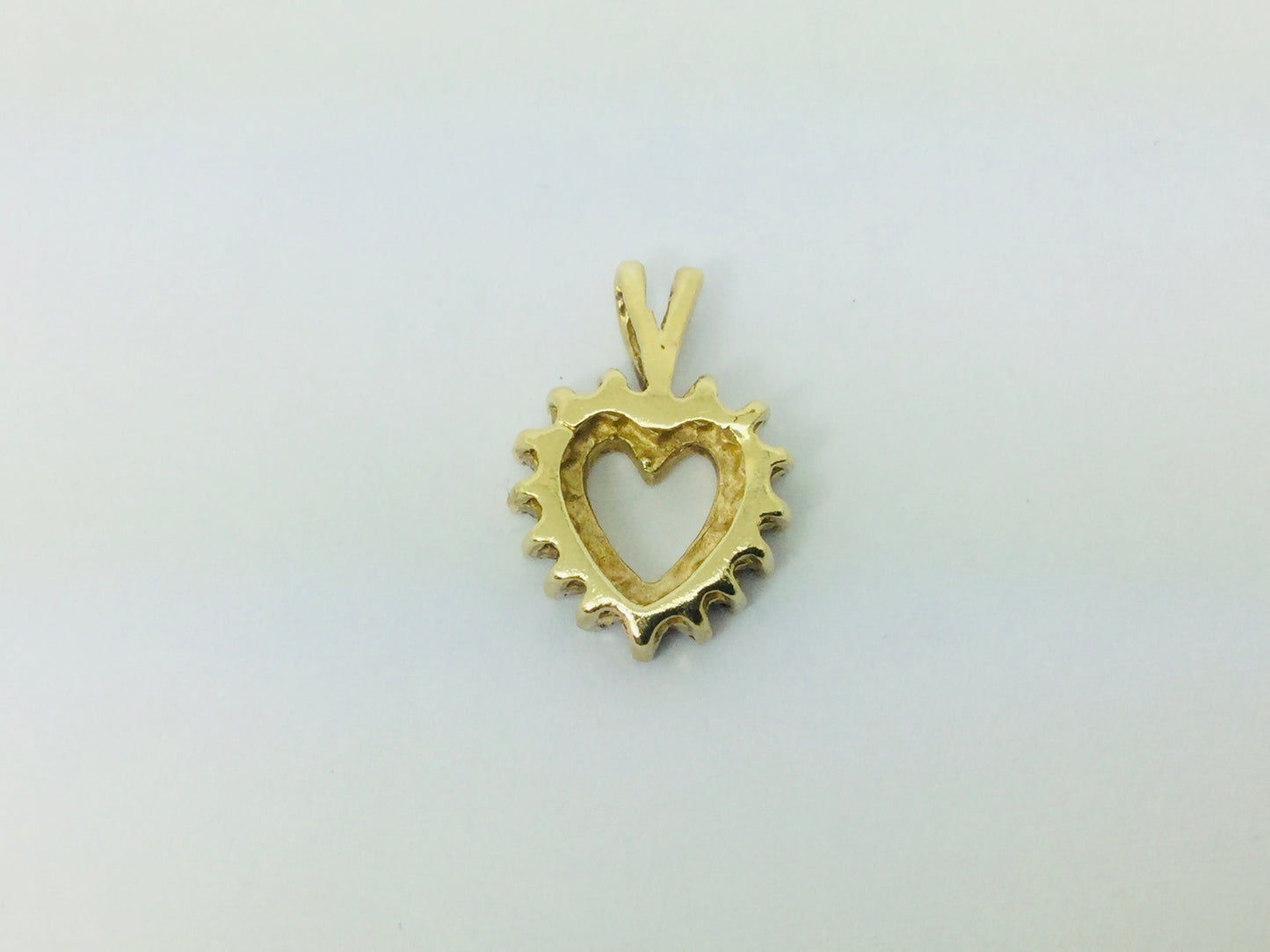14k Yellow Gold Round Cut 24pt Diamond Heart Pendent