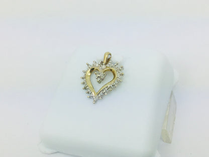 10k Yellow Gold Round Cut 7pt Diamond Heart Pendent
