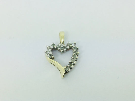 10k Yellow Gold Round Cut 15pt Diamond Heart Pendent