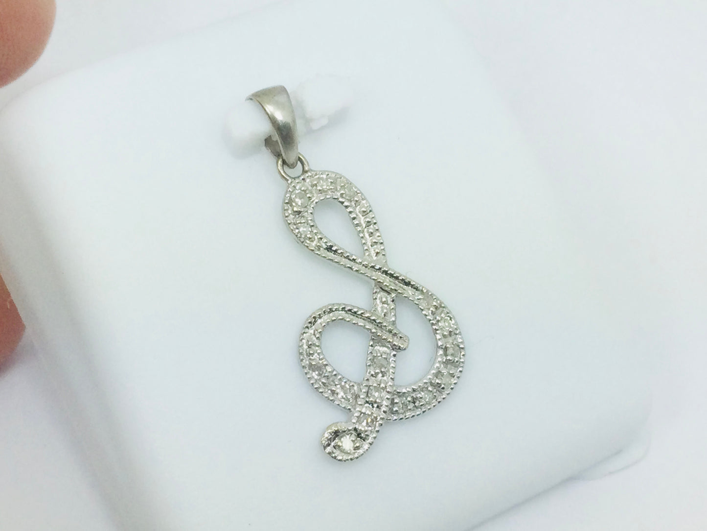 10k White Gold Round Cut 16pt Diamond Initial 'S' Pendent