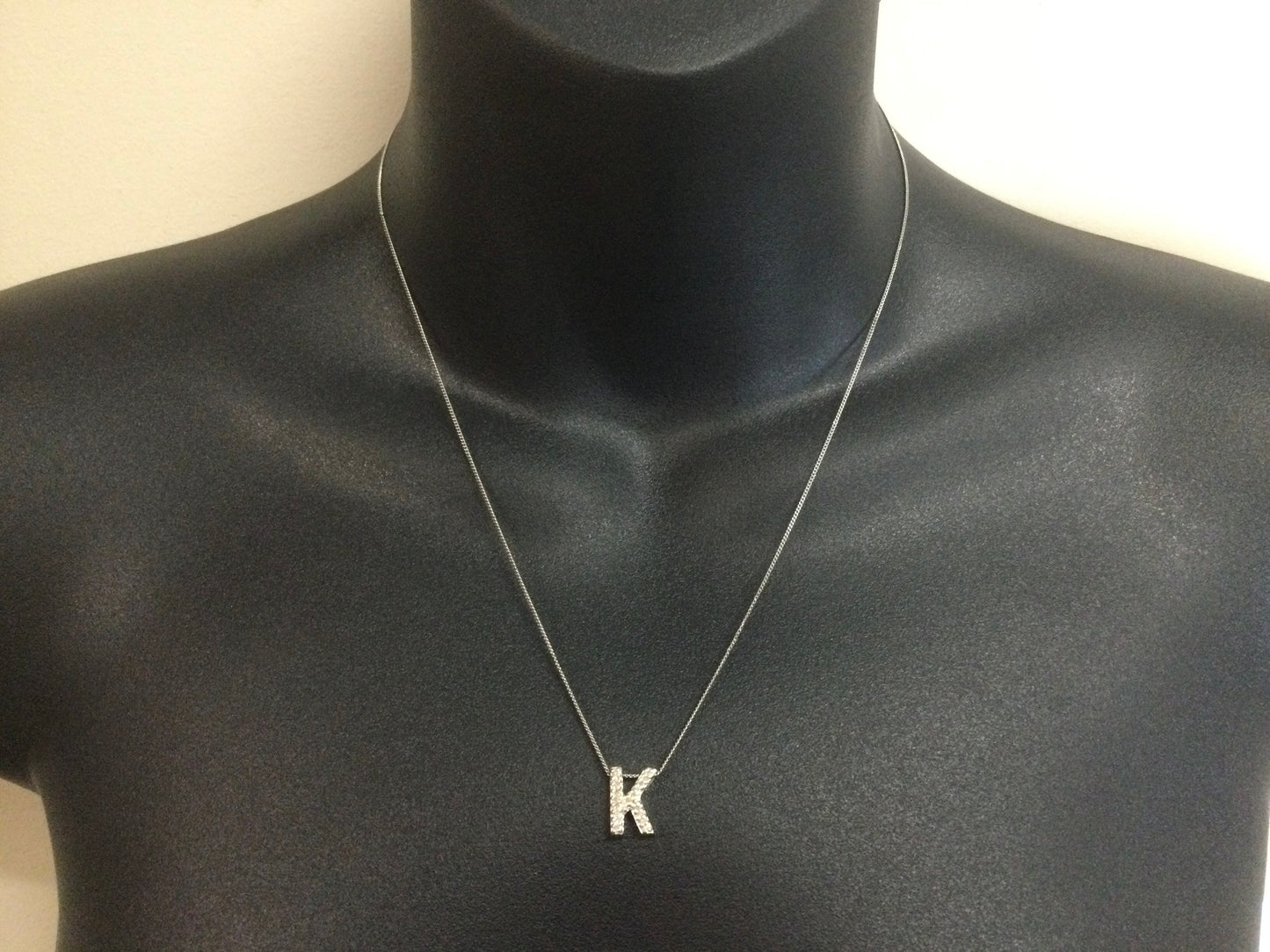 10k White Gold Round Cut 10pt Diamond Initial 'K' Pendent