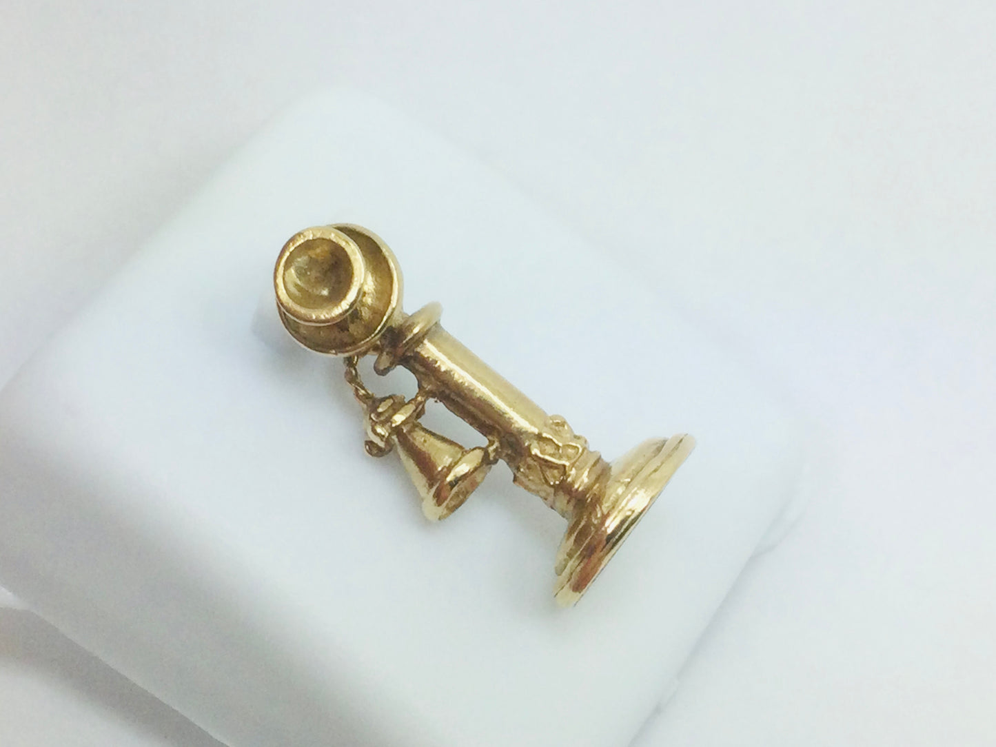 9k Yellow Gold Old Fashion Telephone Pendent