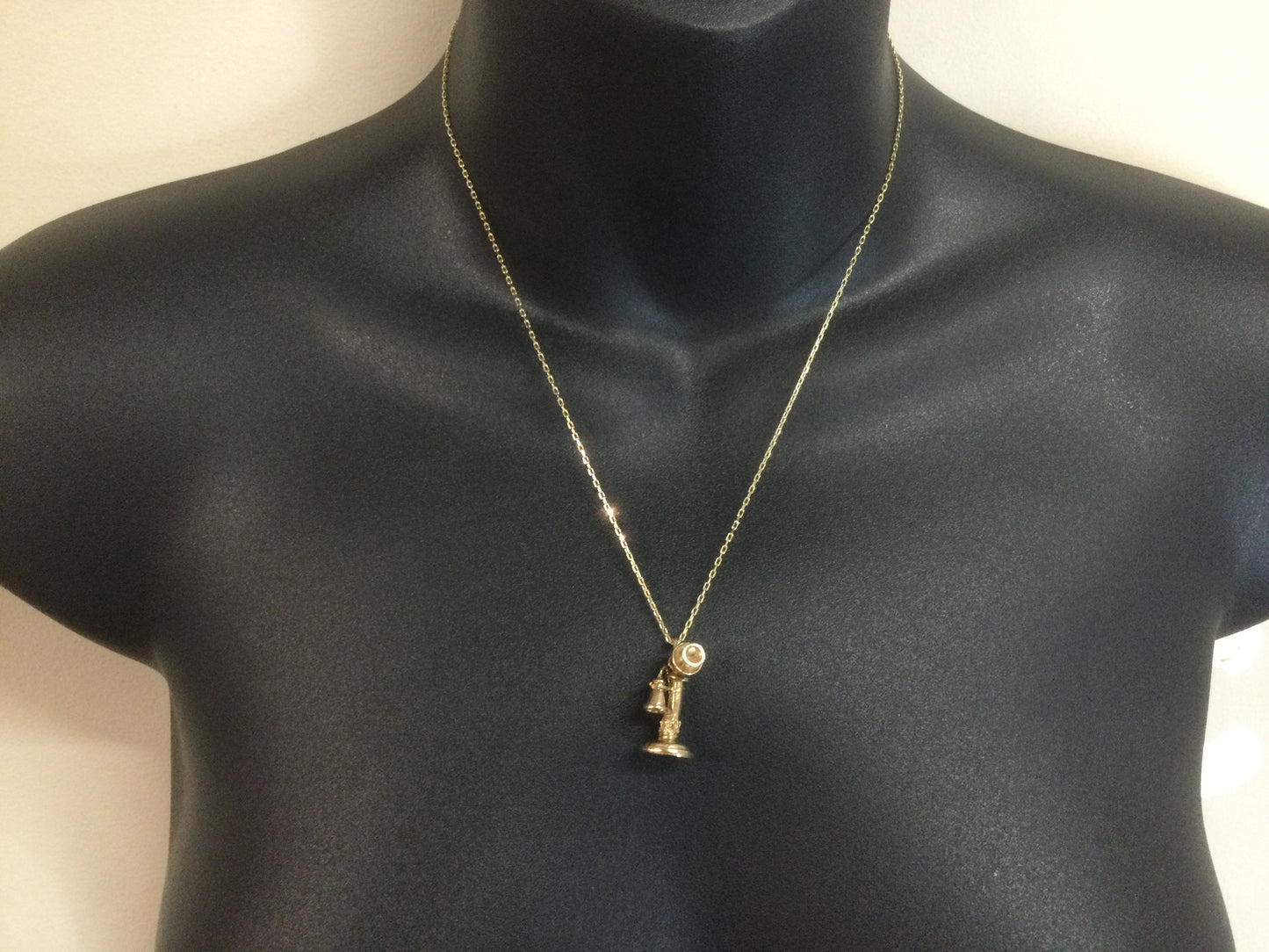9k Yellow Gold Old Fashion Telephone Pendent