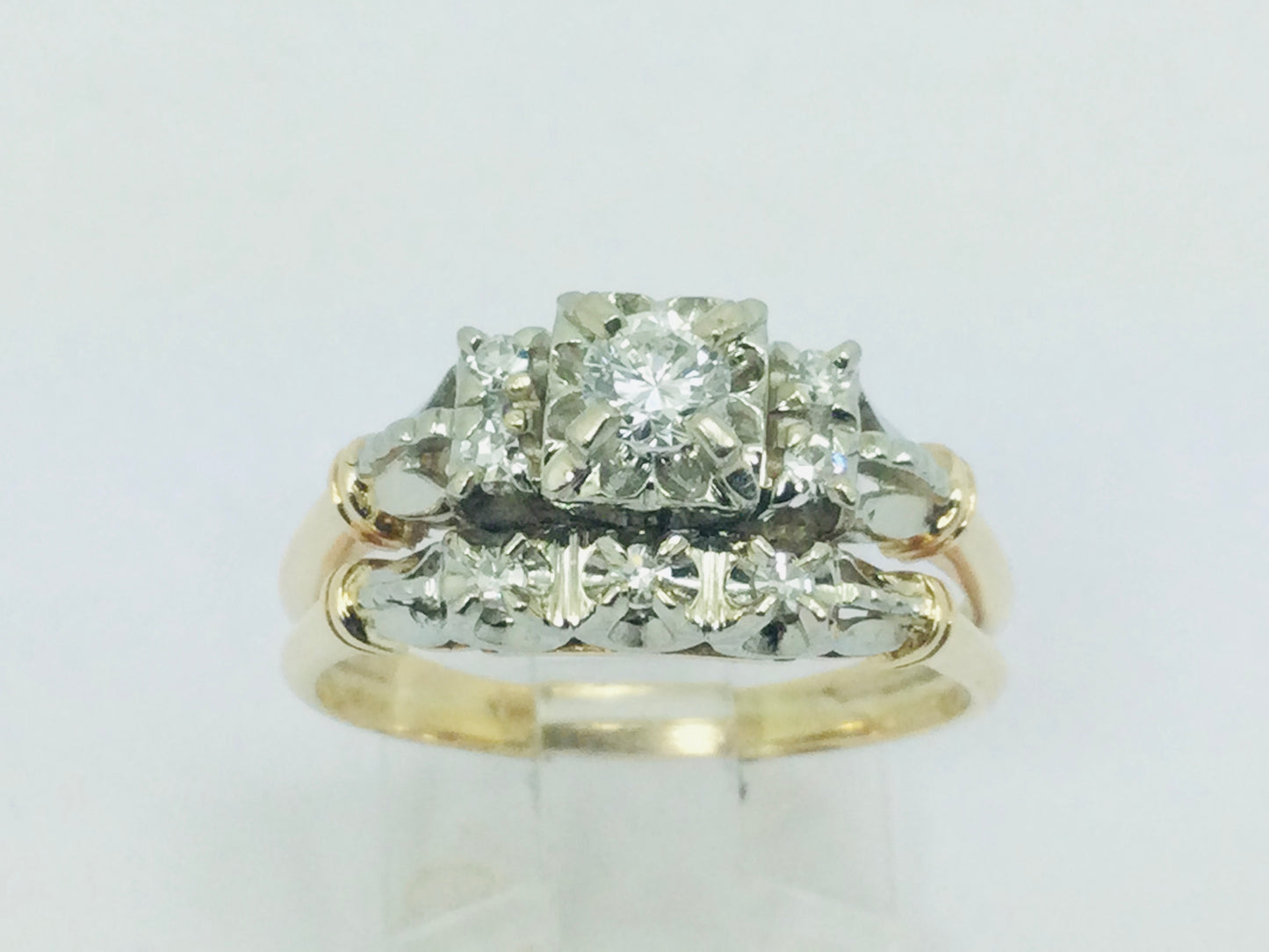 14k White and Yellow Gold 32.5pt Round Cut Diamond Vintage Engagement Ring & Wedding Band