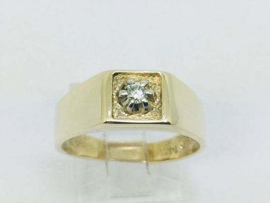 10k-14k Yellow Gold 8pt Round Cut Diamond Solitaire Ring