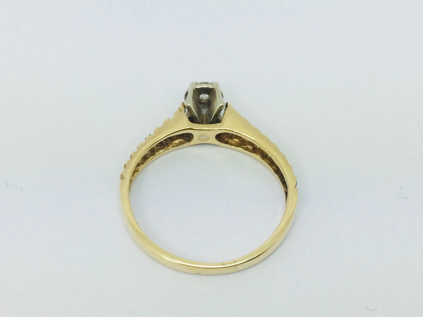 14k Yellow Gold Round Cut 7pt Diamond Illusion Set Ring