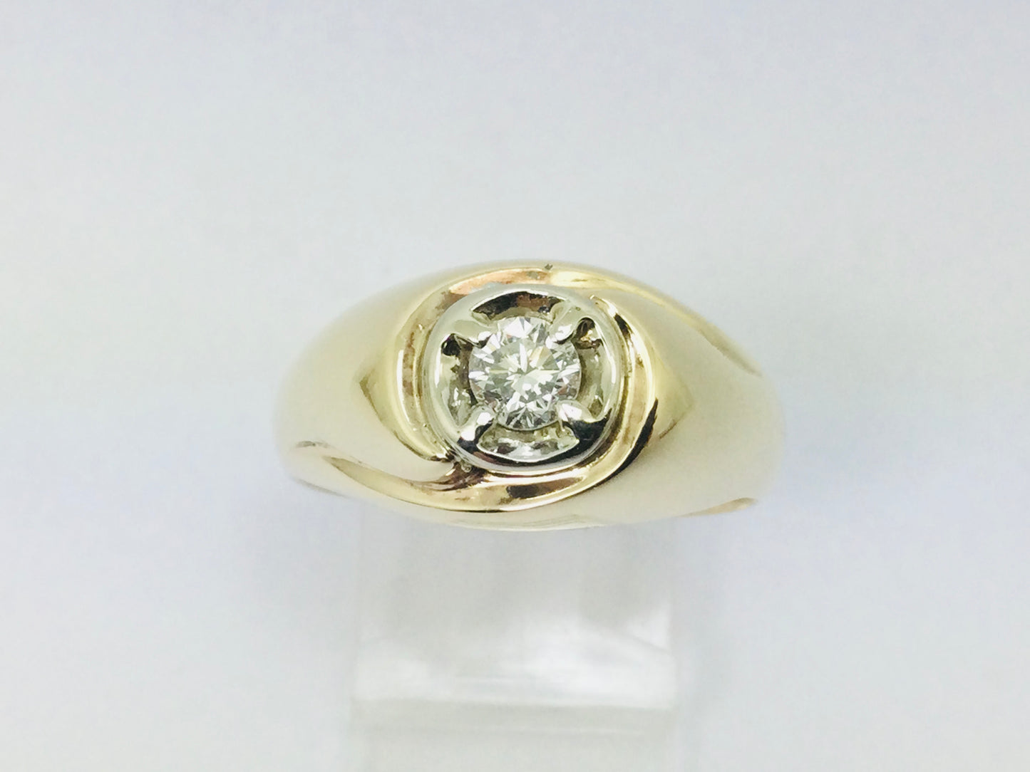 14k Yellow Gold Round Cut 0.32ct Diamond Solitaire Ring
