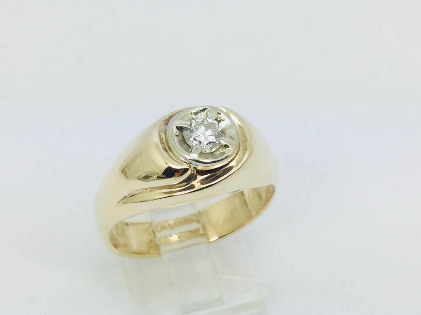 14k Yellow Gold Round Cut 0.32ct Diamond Solitaire Ring
