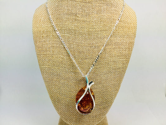 Sterling Silver Amber Pendent and Chain Necklace