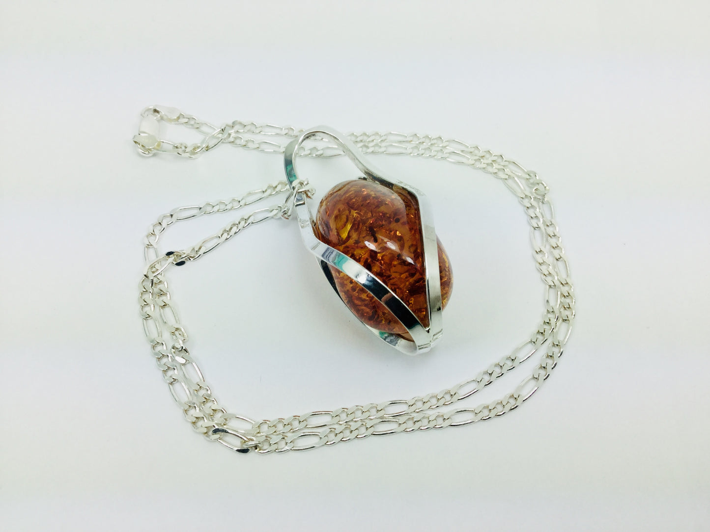 Sterling Silver Amber Pendent and Chain Necklace