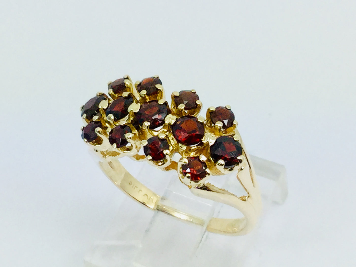 14k Yellow Gold Round Cut Garnet January Birthstone Cluster Ring