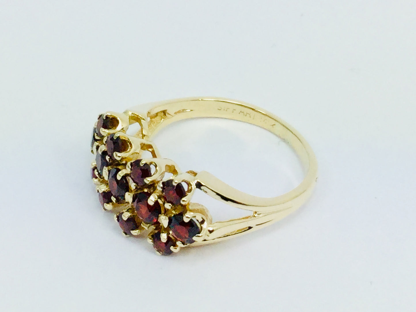 14k Yellow Gold Round Cut Garnet January Birthstone Cluster Ring