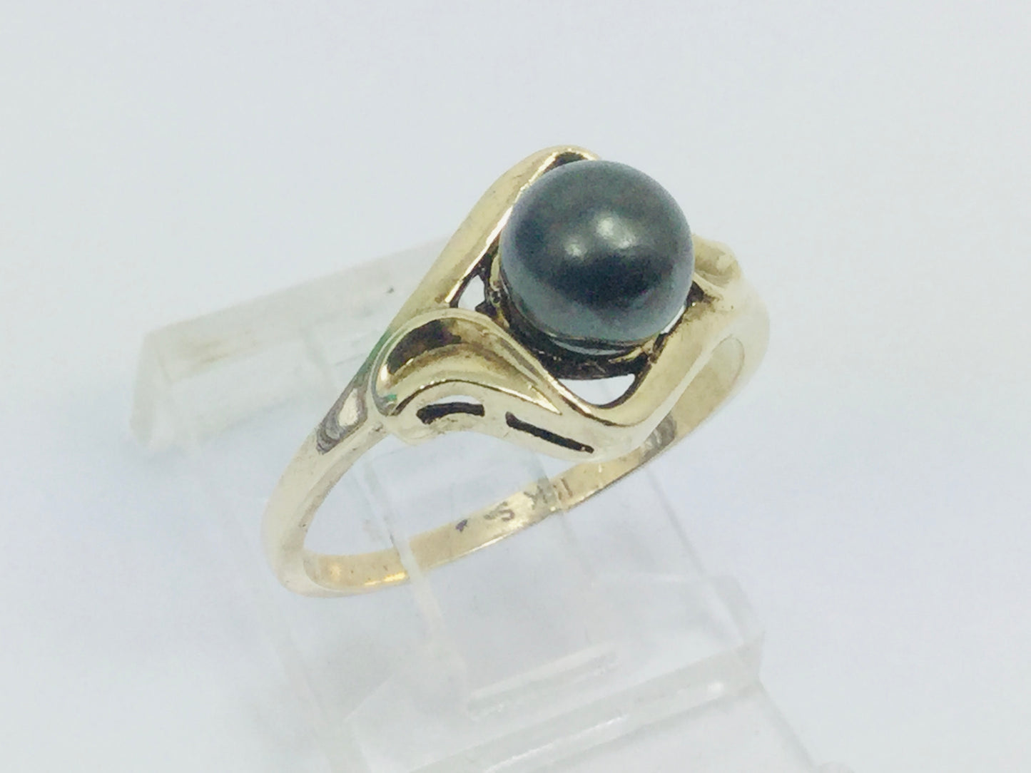 10k Yellow Gold Genuine Tahitian Black Pearl June Birthstone Ring