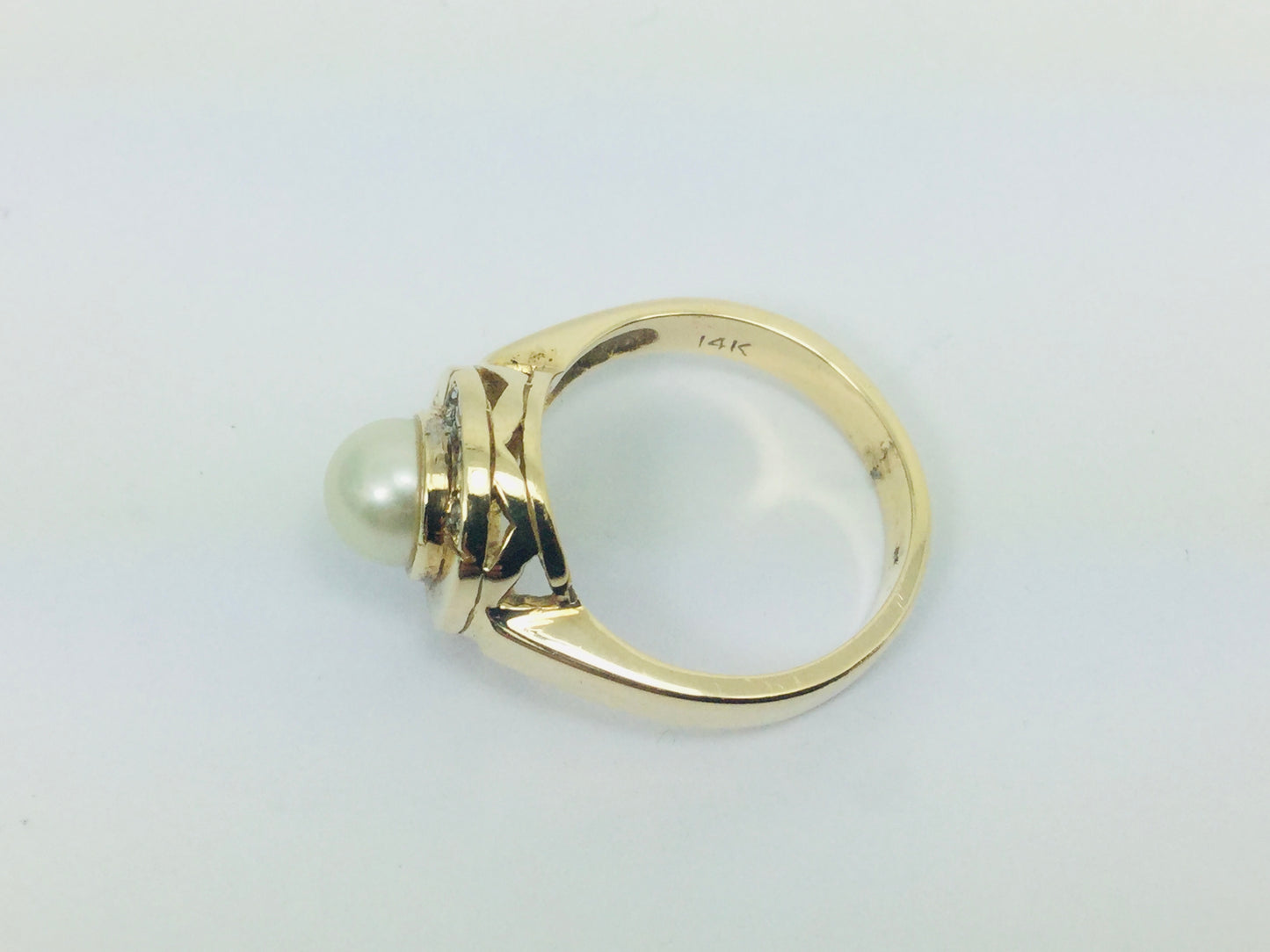 14k Yellow Gold Genuine Pearl June Birthstone & Diamond Ring