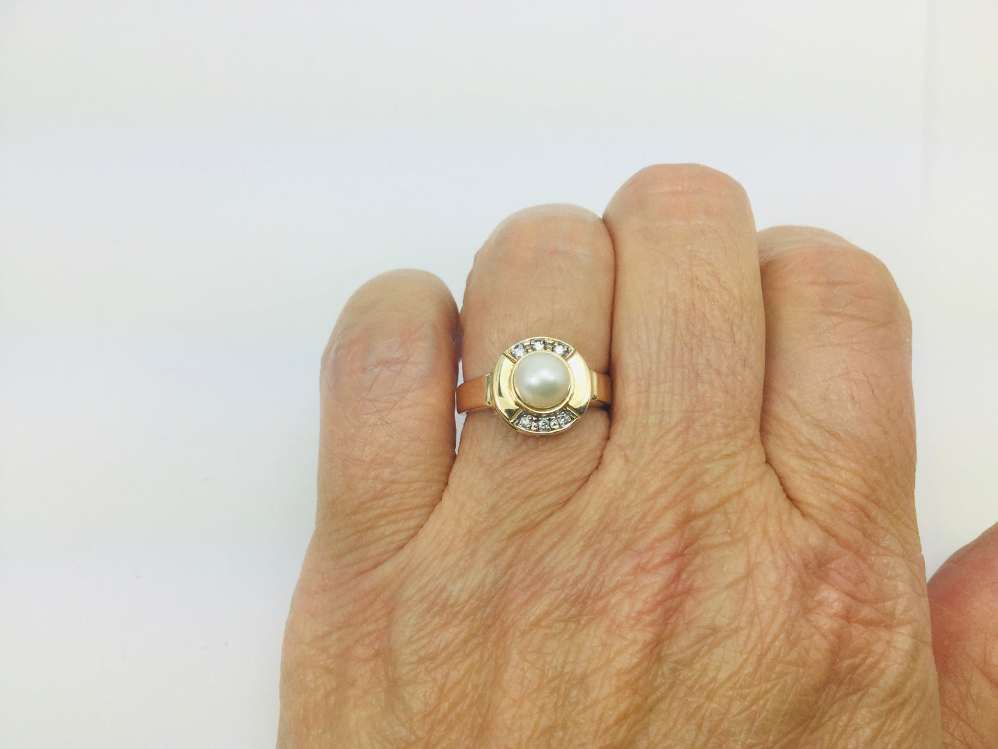 14k Yellow Gold Genuine Pearl June Birthstone & Diamond Ring