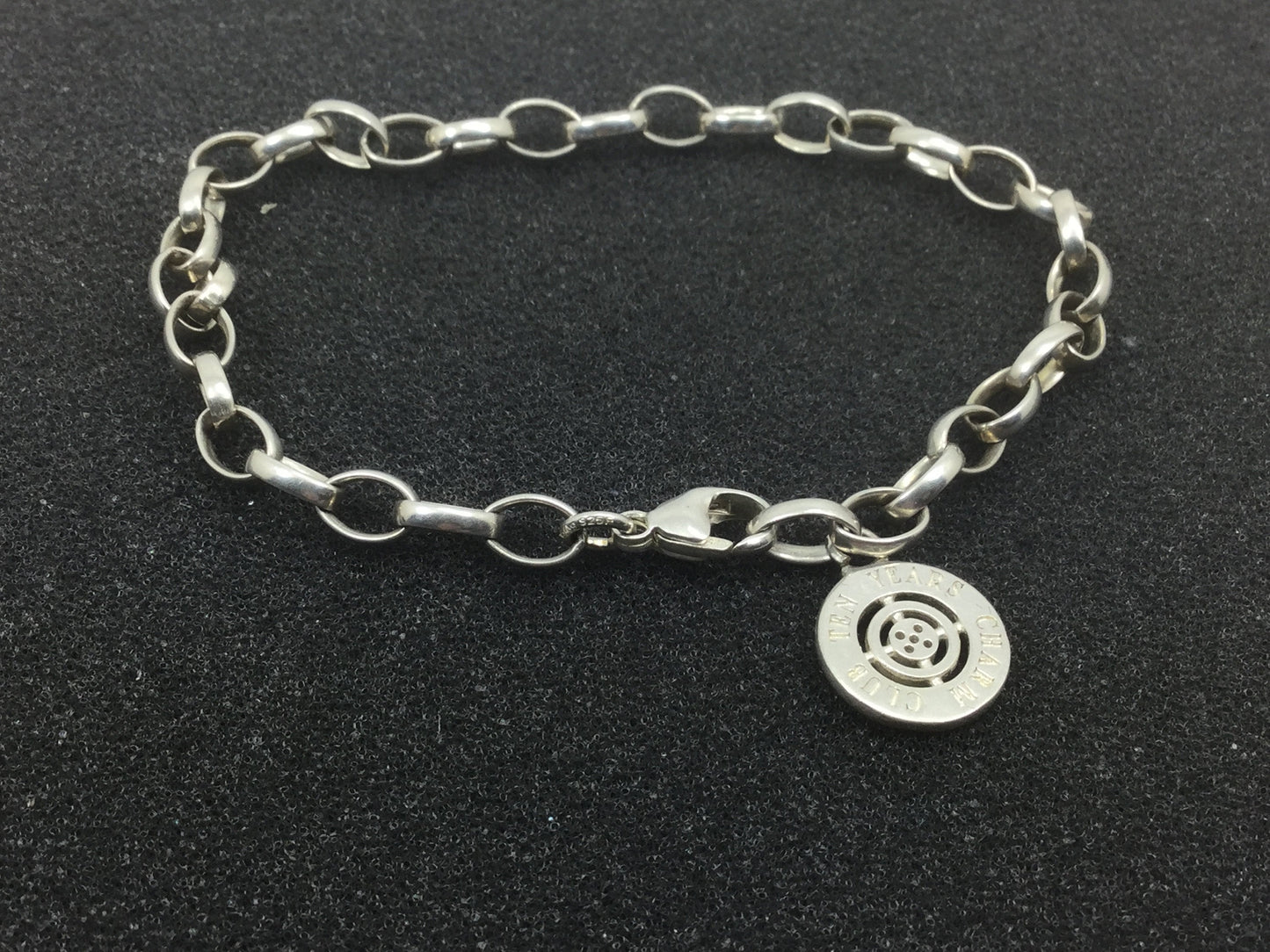 Solid Sterling Silver Thomas Sabo Charm with Bracelet