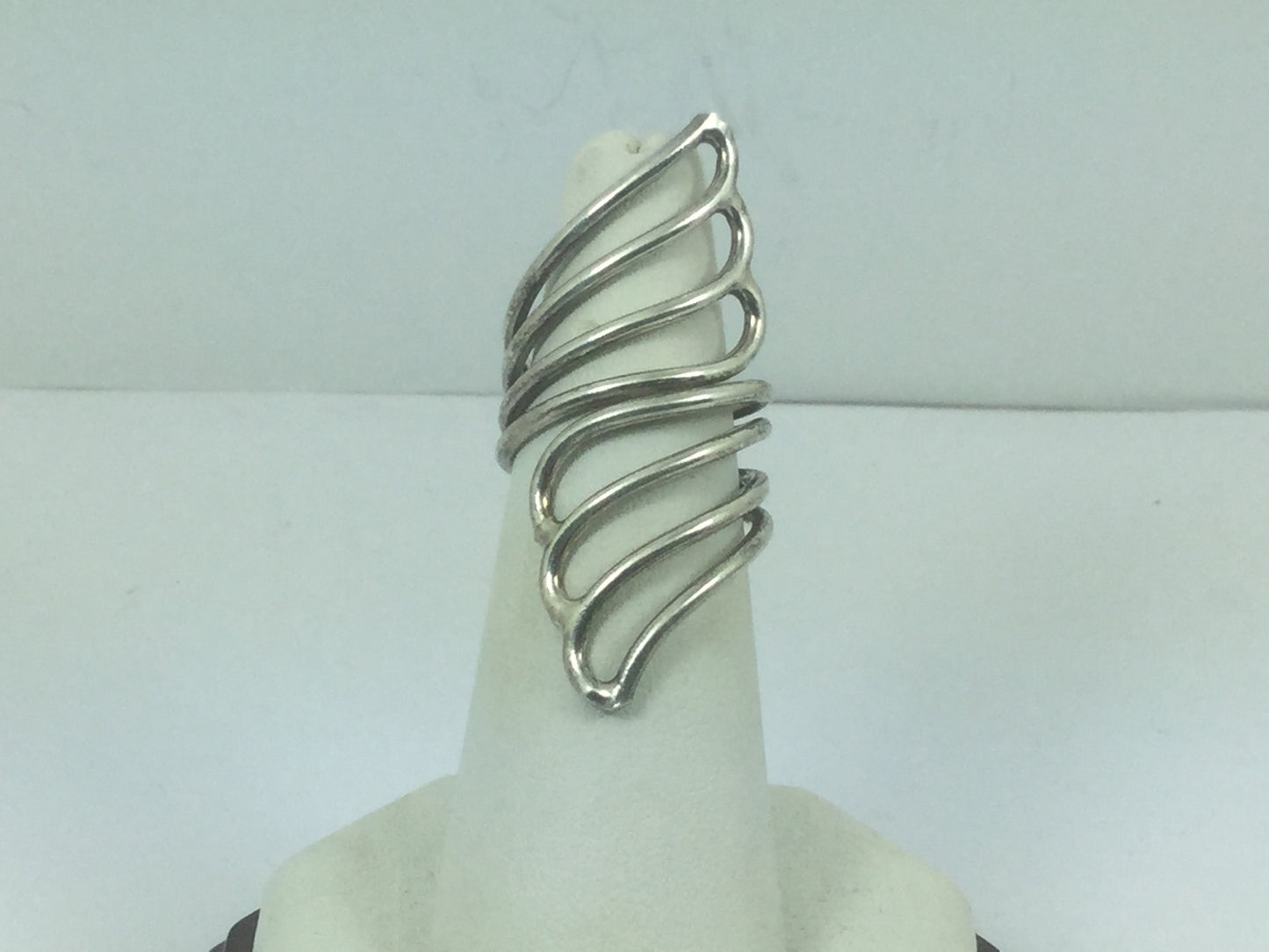 Silver Swirl Design Finger Ring