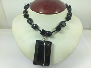 Wire Wrapped Genuine Gemstone Agate / Onyx On Beaded Necklace