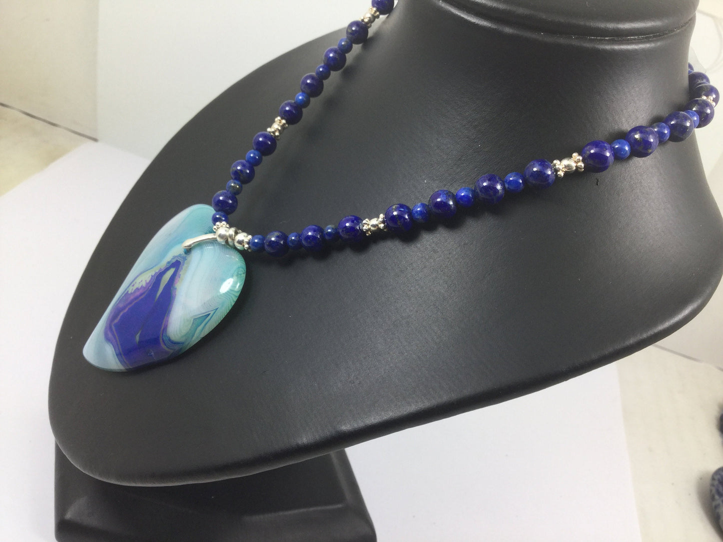 Silver Genuine Gemstone Lapis ( Stone Of Total Awareness ) / Agate Heart Shaped On Beaded Necklace Adjustable