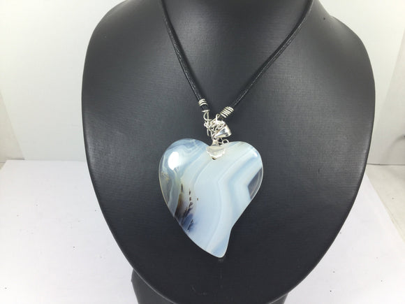 Pretty Genuine Gemstone Heart Shape Agate On Leather Cord Silver Lobster Claw